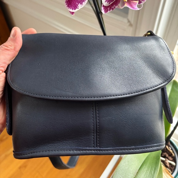 Vintage Coach Equestrian Small Flap #9801 - Picture 2 of 16